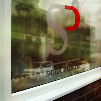 Логотип Sola Porte