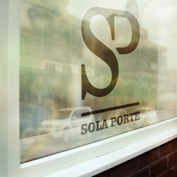 Логотип Sola Porte